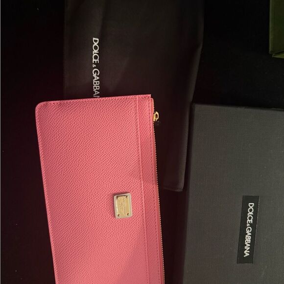Brand new with box Dolce & Gabbana Pink clutch/ Wallet - Picture 2 of 10